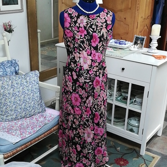 Ronni Nicole Dresses & Skirts - Dress